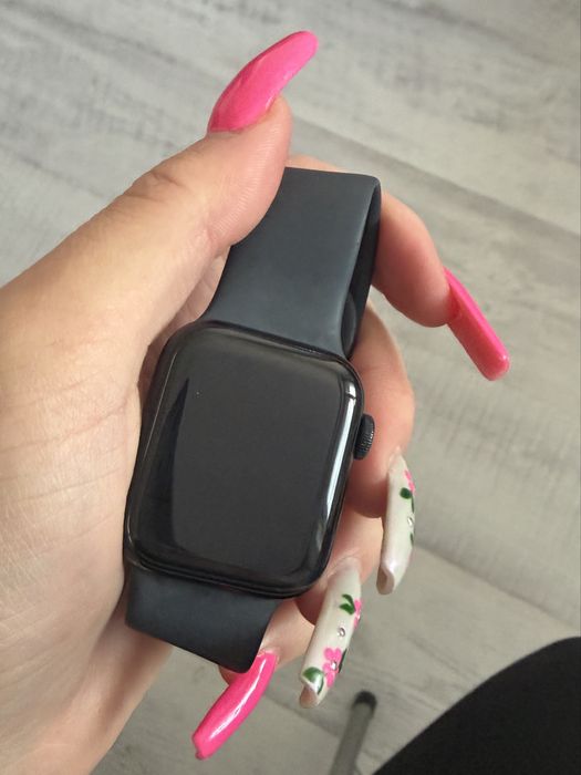 Vând ceas apple watch