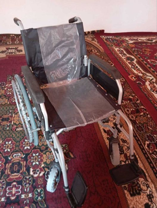 Инвалидное кресло