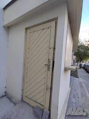 Дава се под наем Офис в Варна, Лятно кино Тракия - 10 кв.м за 40.8 € - Снимка #1