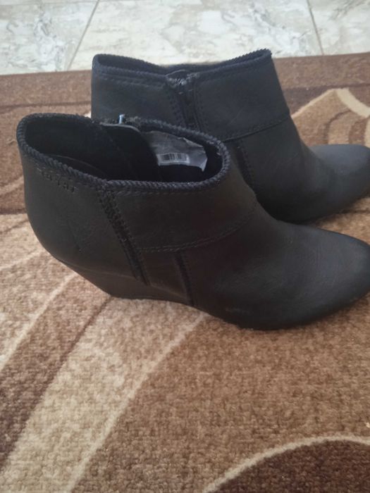 Есенни обувки 37 номер нови