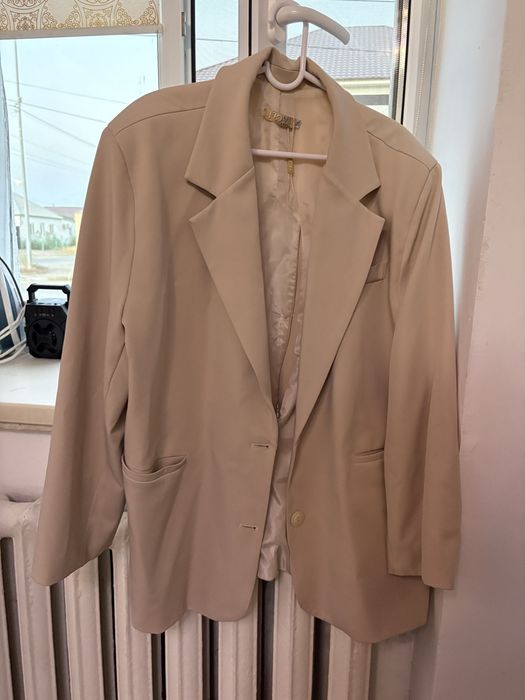 Пиджак Бежевого цвета Plus size  56 рр
