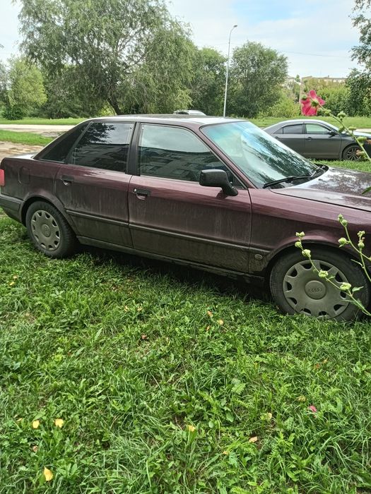 Продам Ауди 80 б4