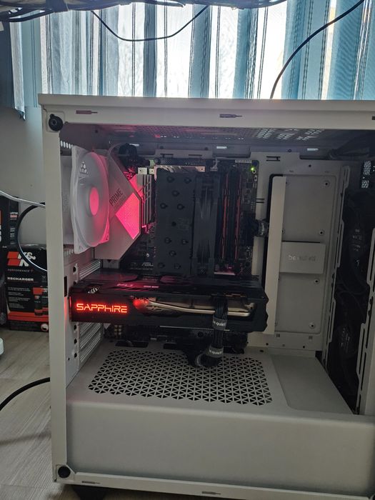 Геймърски компютър - intel i5/Rx5600XT/z390/16GB RAM