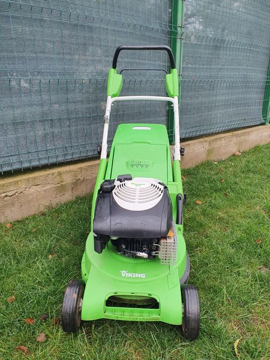 Masina de tuns iarba gazon Viking