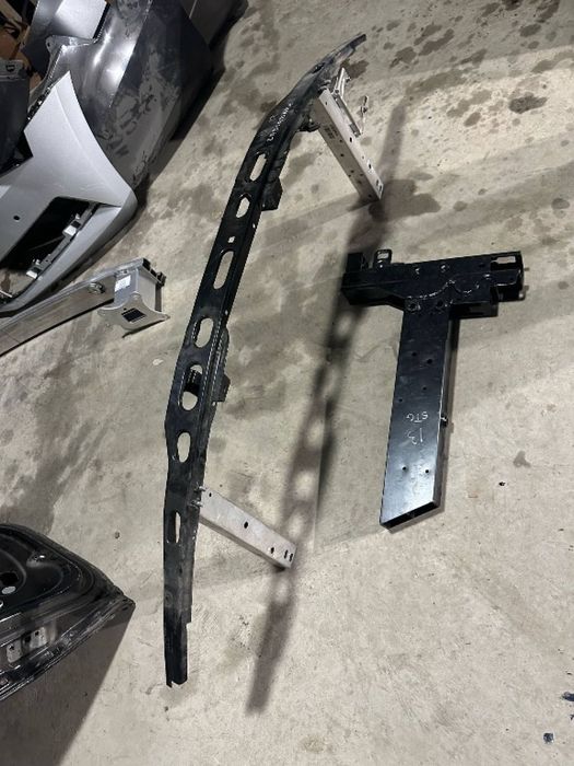 Suport radiatoare / armatura / cap lonjeron stanga BMW I3