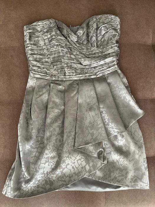 Стилни рокли Mango и H&M