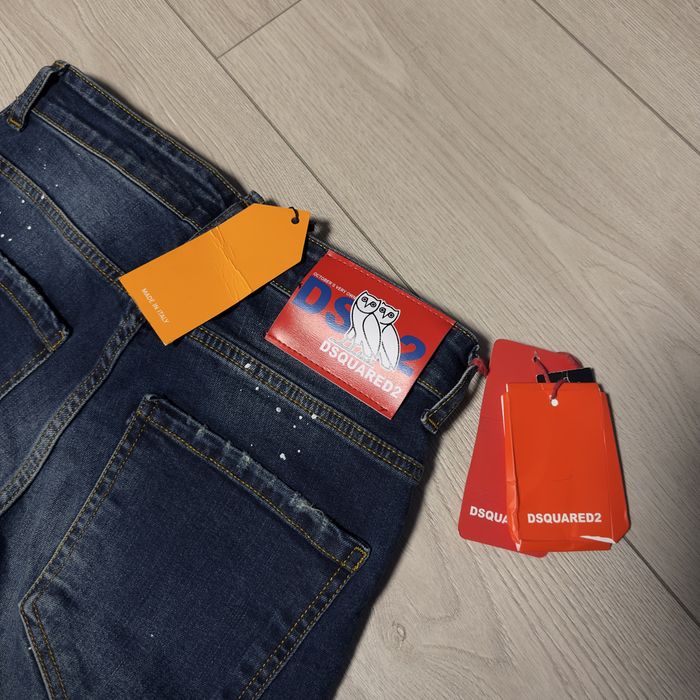 Джинсы DSQUARED2 Новые, оригинальные.