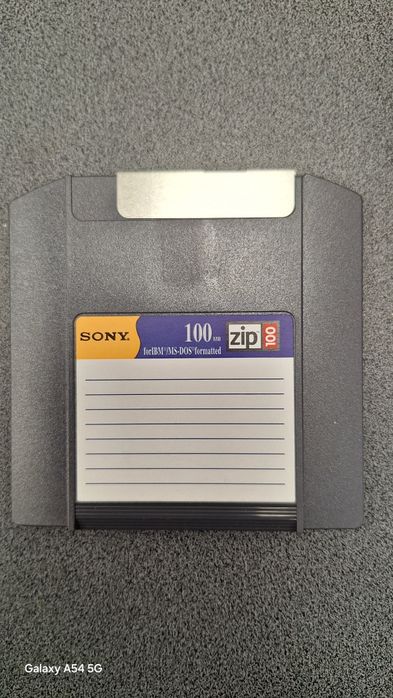 Trei diskete ZIP pentru Roland VA7.