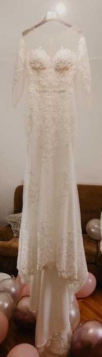 Rochie de mireasa cu voal lung