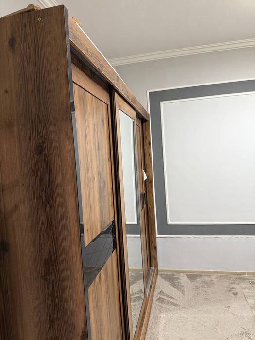 Сотилади 3 хонали янги Дархон.