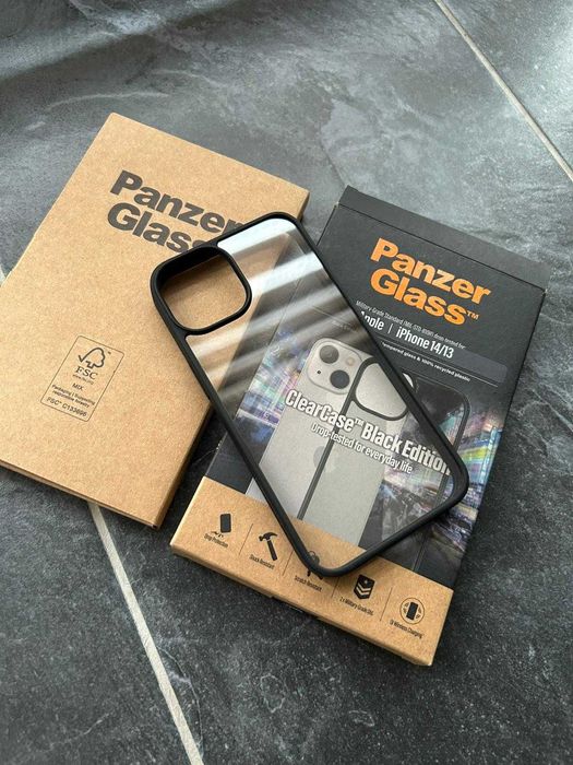 Husa PanzerGlass ClearCase iPhone 13 / 14 – Noua