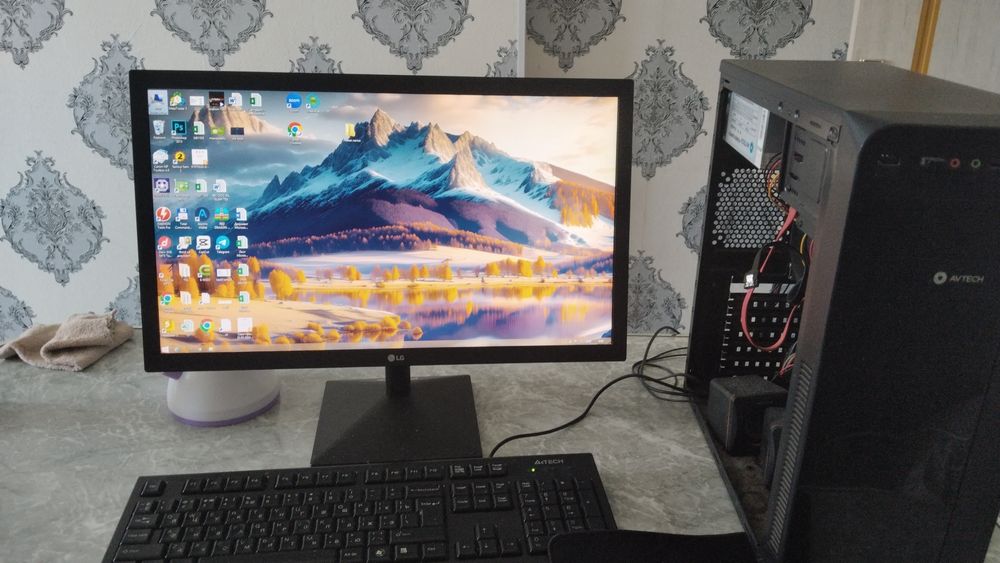 kompyuter ajoyib xolatda manitor 22 full hd