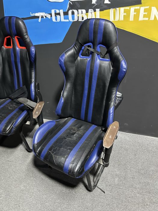 Продается игровое кресло