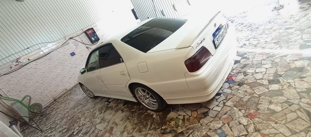 Продам Тайота чайзер 100