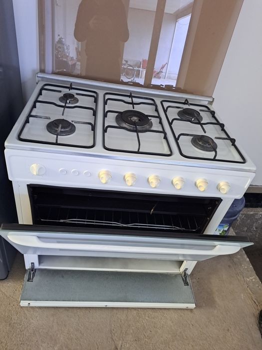 5 талик газ плита сотилади хама нарсаси ишлайди духофкаси зур