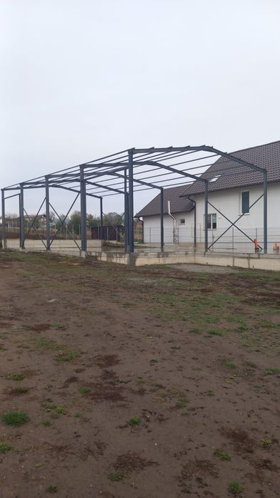 Vând hală metalica 15x10x4