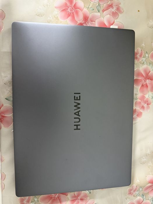 Продам ноутбук huawei mate book D14