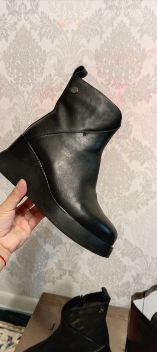 Продаю демисезонную обувь кожа