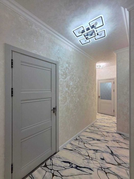 Вагзал 3 х квартира сотилади 70 км 2 квада