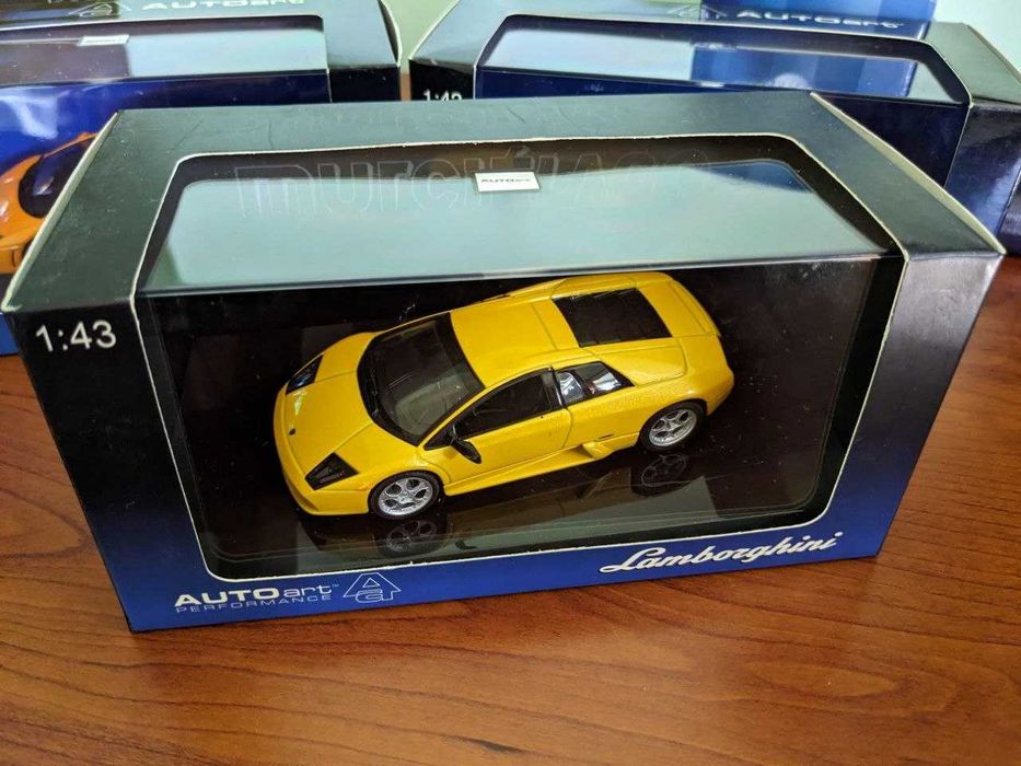 Коллекционные модели AUTOart, масштаб 1:43