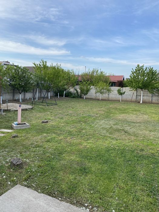 Casa  in comuna Isalnita central