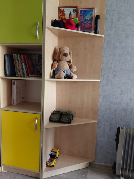 Продам детскую мебель