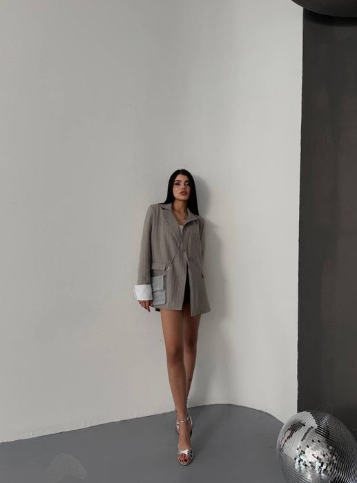 Много стилно и елегантно сако