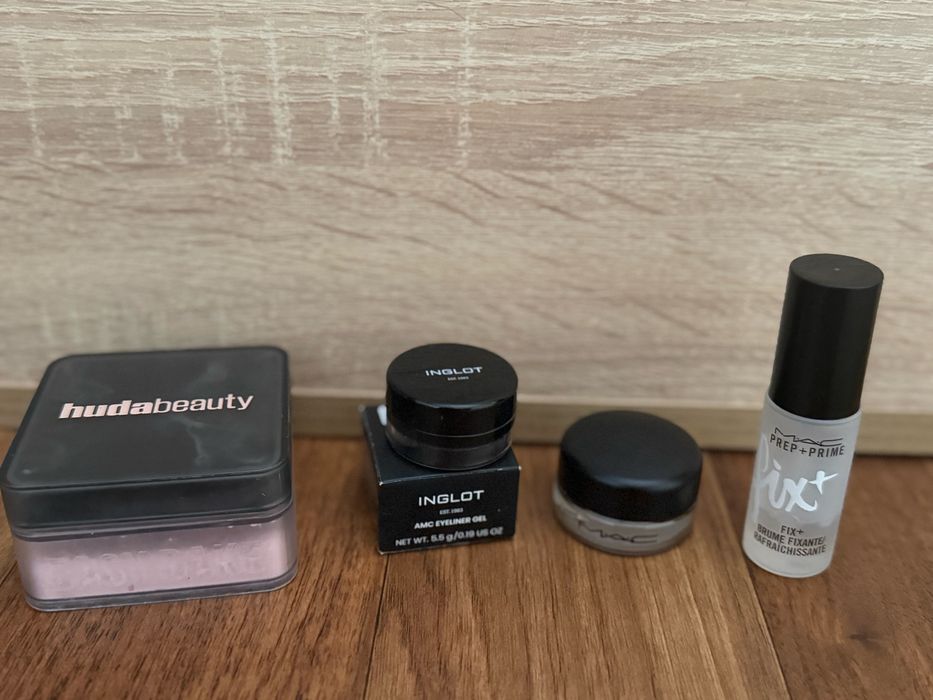 Оригинална Huda Beauty Easy Bake пудра – Cherry Blossom, Inglot очна линия  и MAC база за сенки