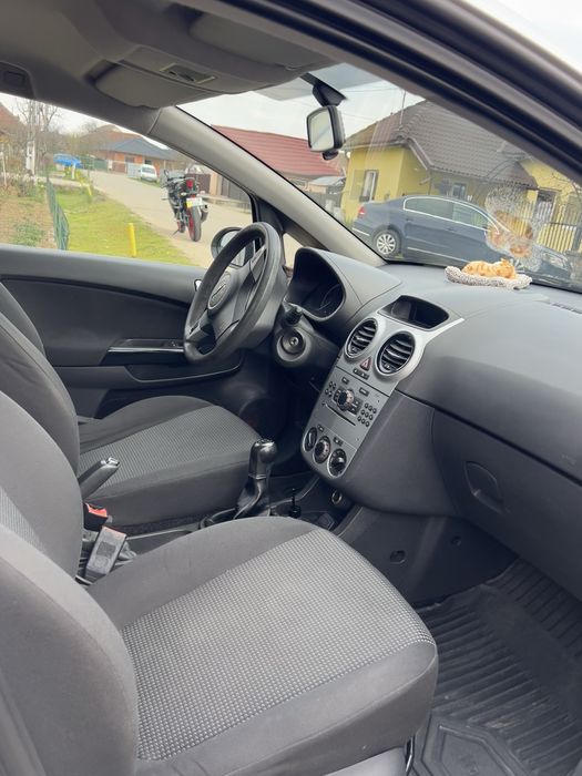 vand opel corsa D 1.2 benzina in stare buna!!!