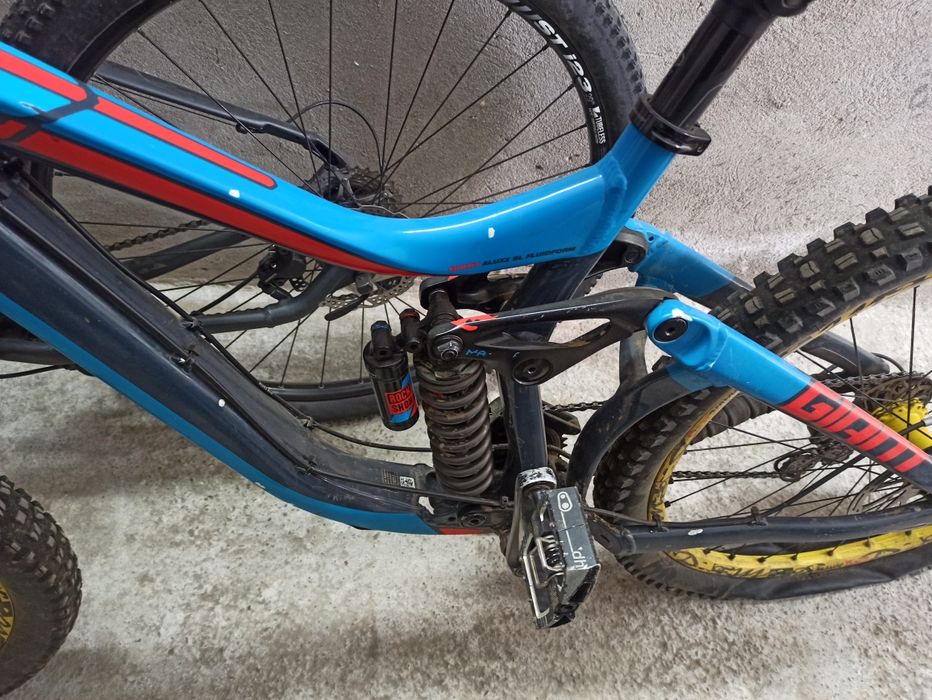 Колело за Разбирачи обслужено GiantGlori