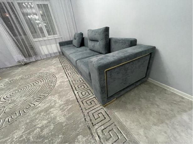 Диван Россия  в идеальном состоянии