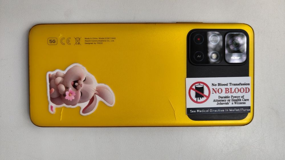 Продам телефон Poco M4