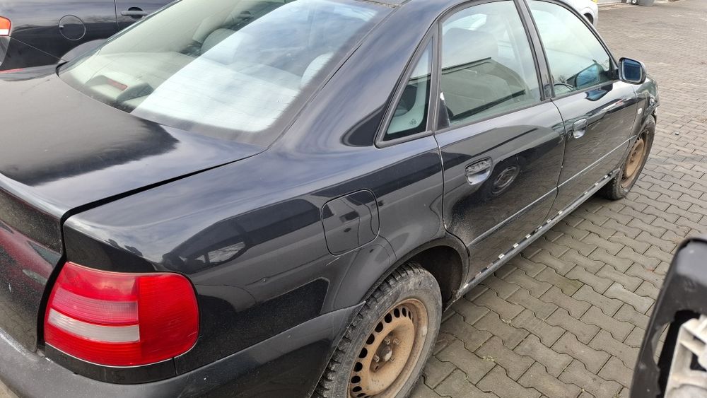 Vand capota,far,aripa Audi A4 B5