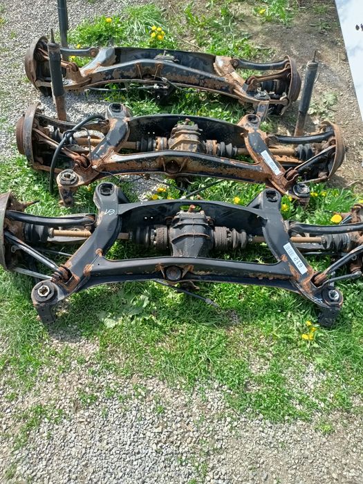 Части за Мерцедес 124 седан и комби