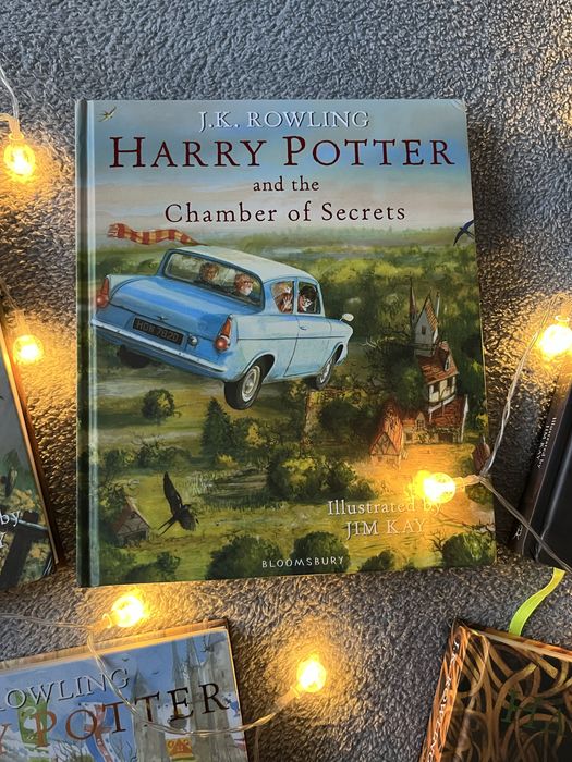 Книги Гарри Поттер с иллюстрациями