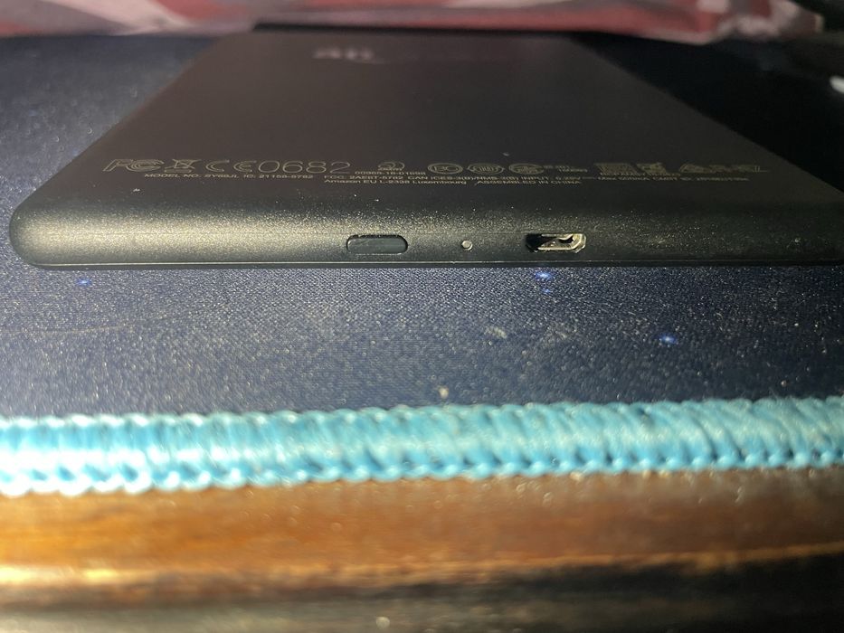 Amazon Kindle 8th gen (generatia 8)