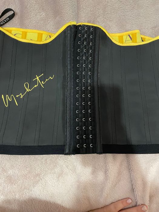 Корсет на Maskateer