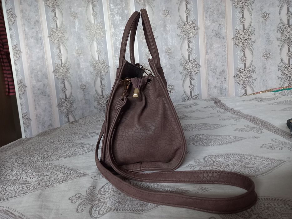 Женские сумочки вместе