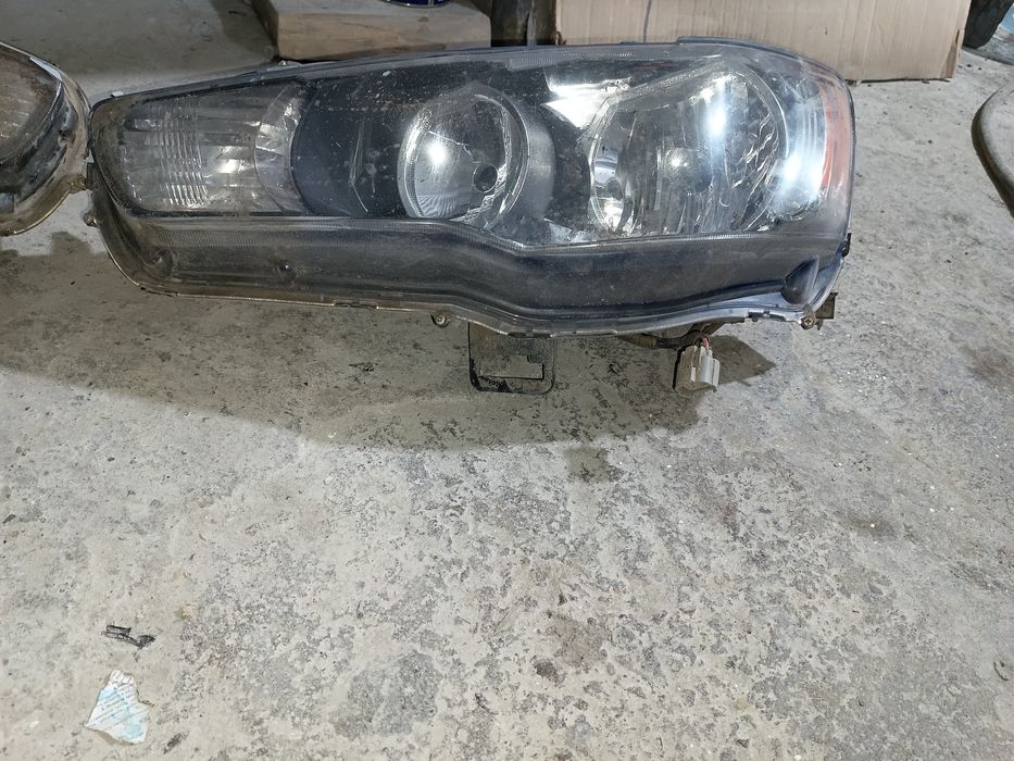 Фары mitsubishi lancer 10