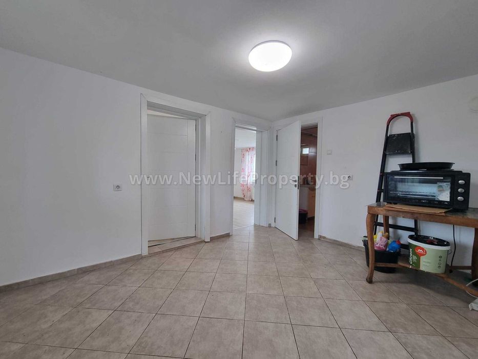 Продава се Къща в с. Дюлево, Област Бургас - 180 кв.м за 383 €/кв.м - Снимка #1