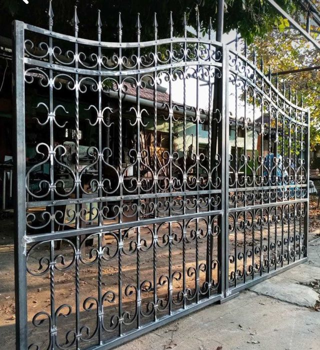 Confecționez garduri,scări,balustrade,structuri garaje,foișoare,terase