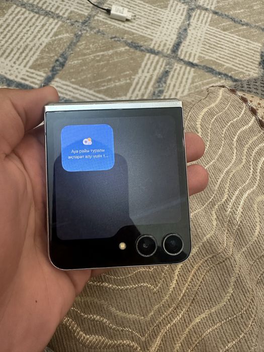Самсунг зет флип 5.Samsung Z flip 5
