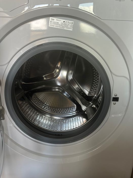 Работеща пералня в отлично състояние