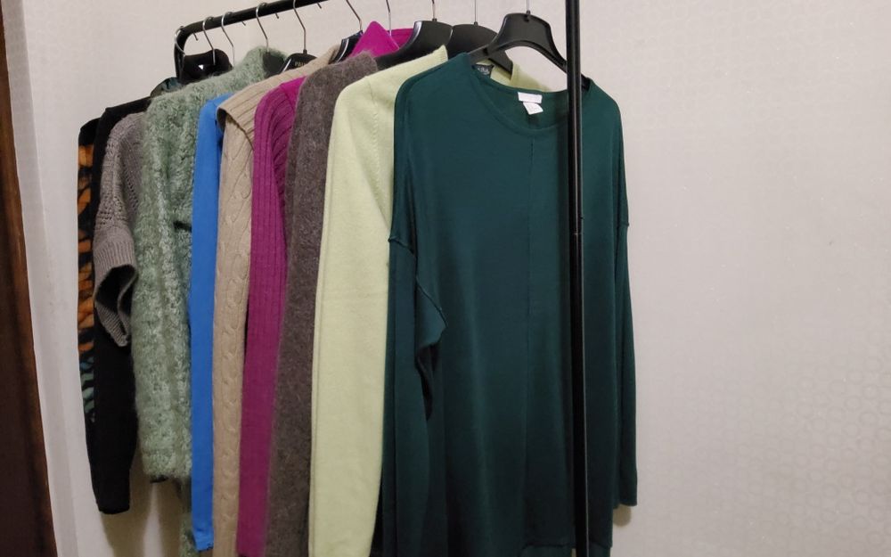 Продам женские джемпера