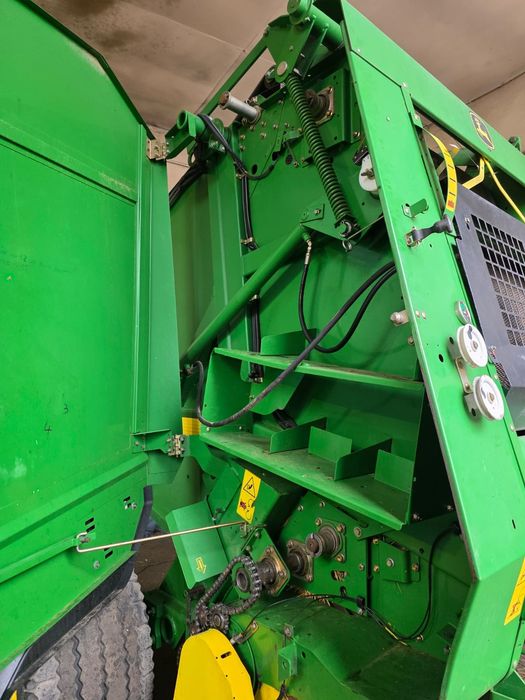 Пресс подборщик JOHN DEERE 582