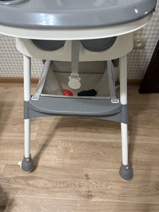 Стол для кормления