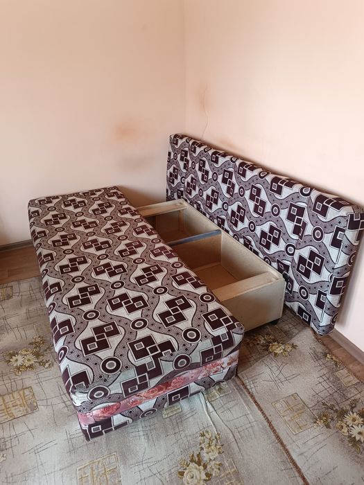 Продам диван тахту