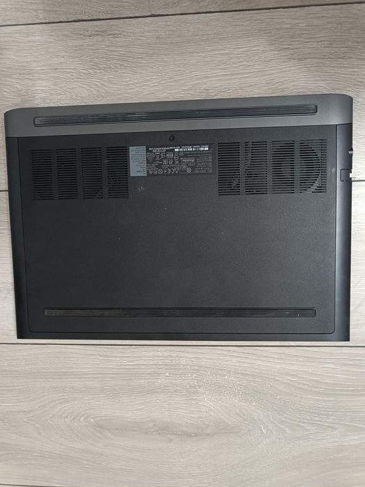 De vânzare laptop Dell