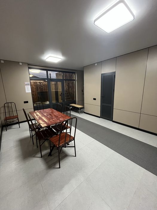 Сдается в аренду кухня бар баний и бассейна