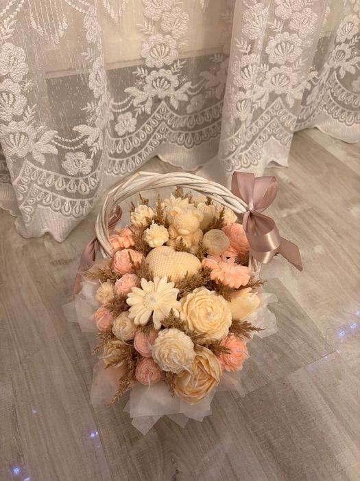 Aranjament decorativ din ceară de soia